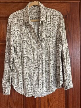 Velvet Heart Cream Button-Down Shirt with Olive Floral Print women’s L